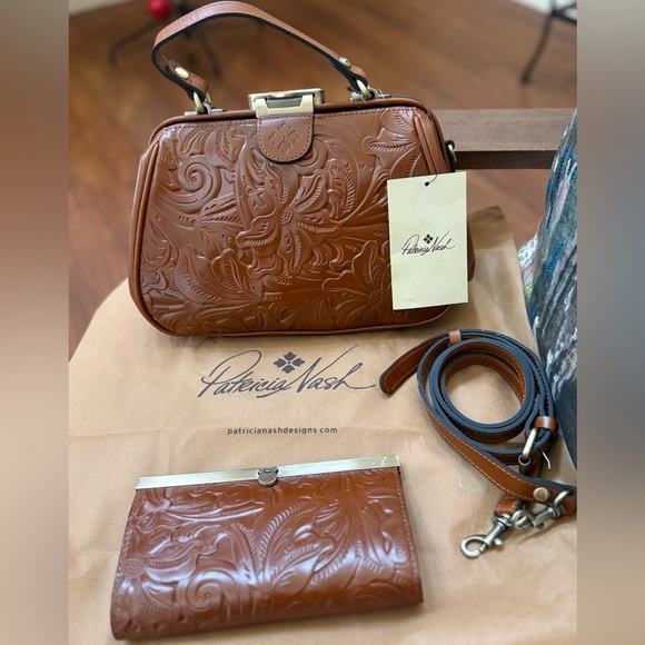 Patricia Nash Gracchi Florence Embossed Leather Satchel and Wallet - Picture 2 of 6